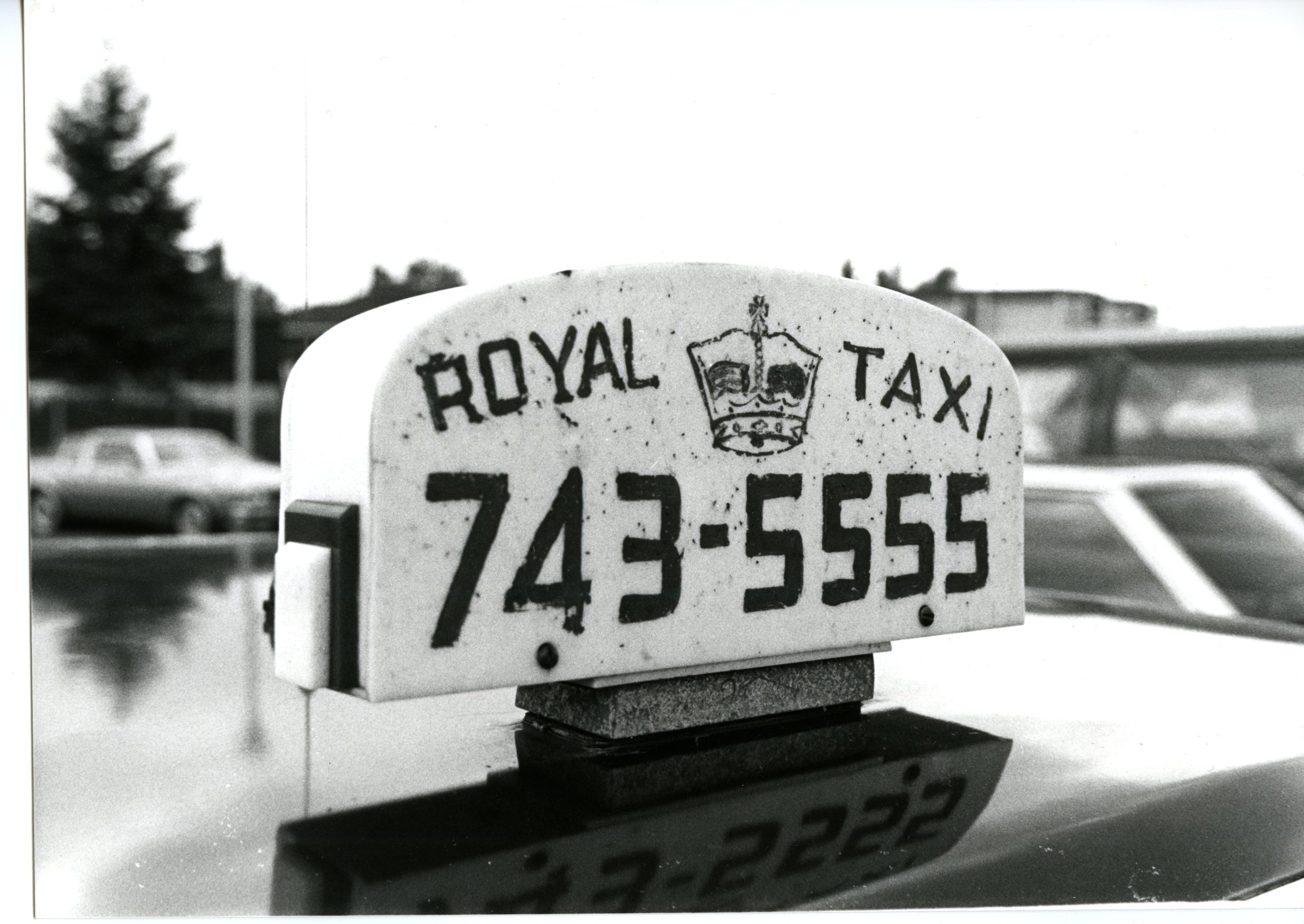 Enseigne de Royal Radio Taxi