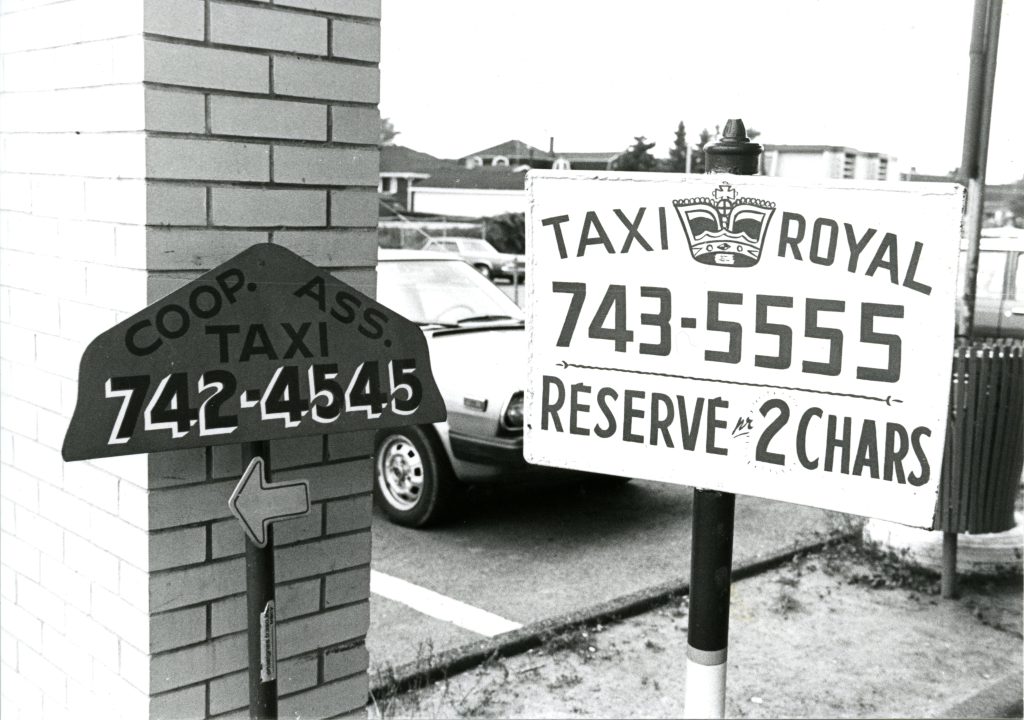 Enseigne Radio Taxi